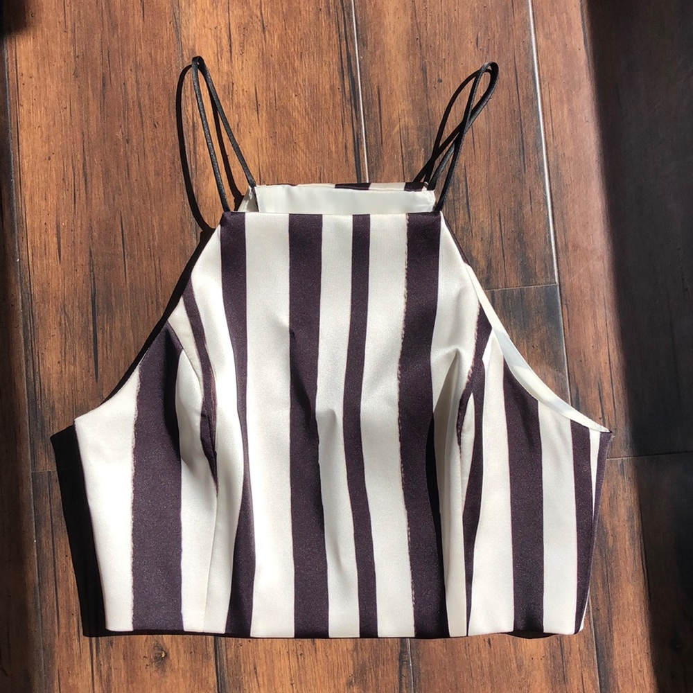 Topshop crop top black and white size 6